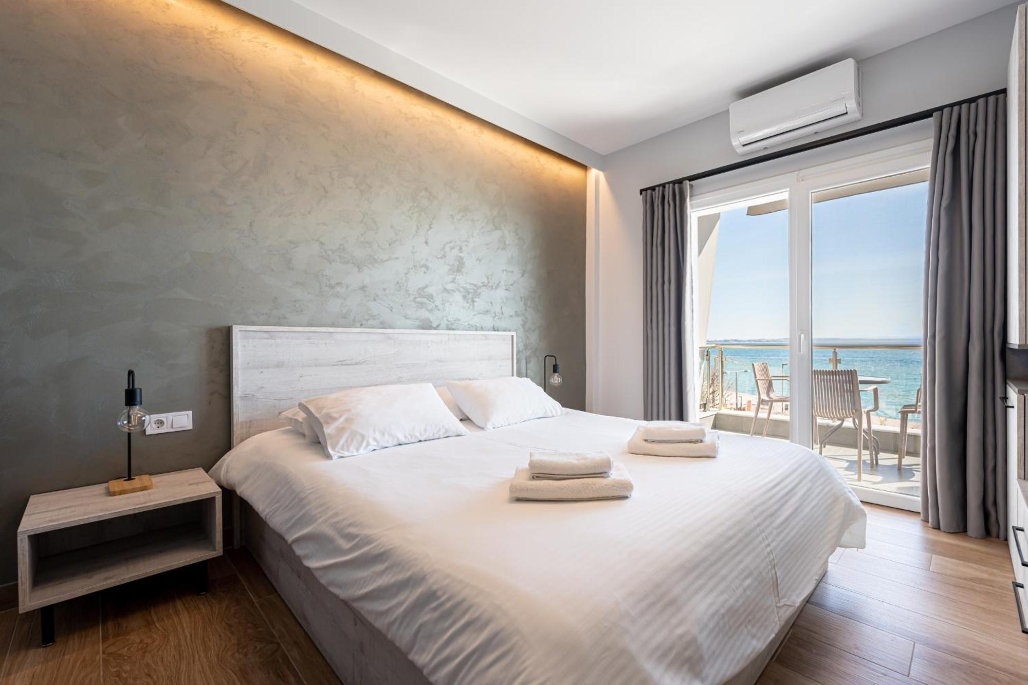 Centralviewsuites Nea Moudania Exterior photo